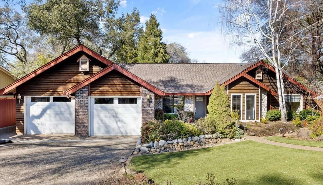 Photo of 3053 Portillo Ct in Cameron Park, CA