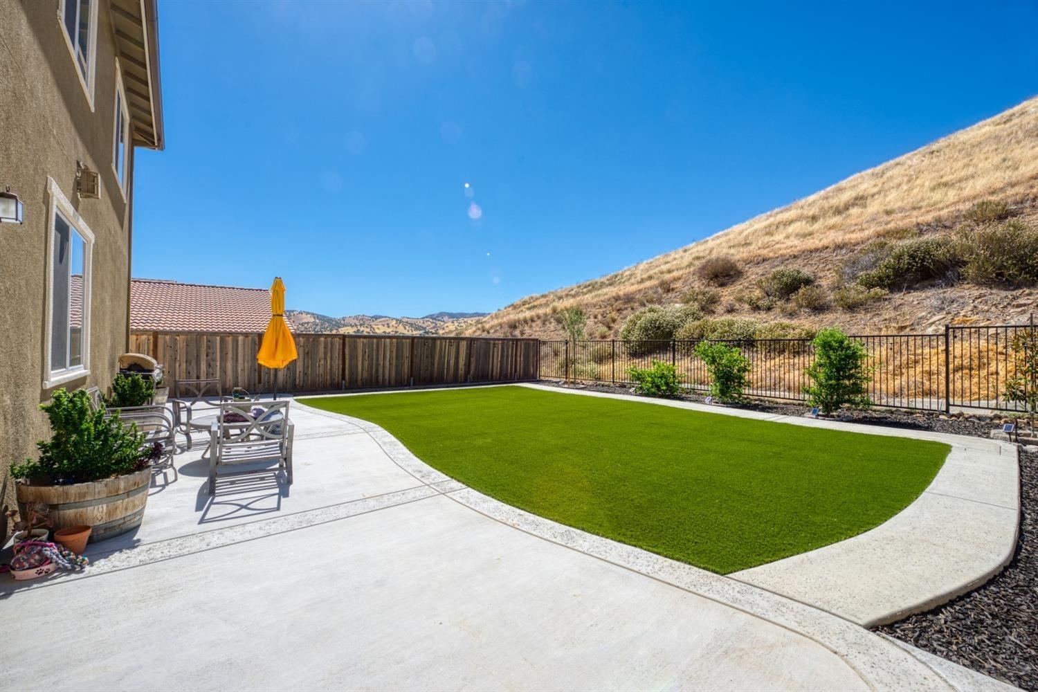 Detail Gallery Image 5 of 12 For 9089 Golf Canyon Dr, Patterson,  CA 95363 - 4 Beds | 2/1 Baths