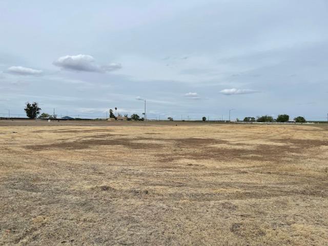 Photo of 5825 N Casa Sonada Ct in Merced, CA