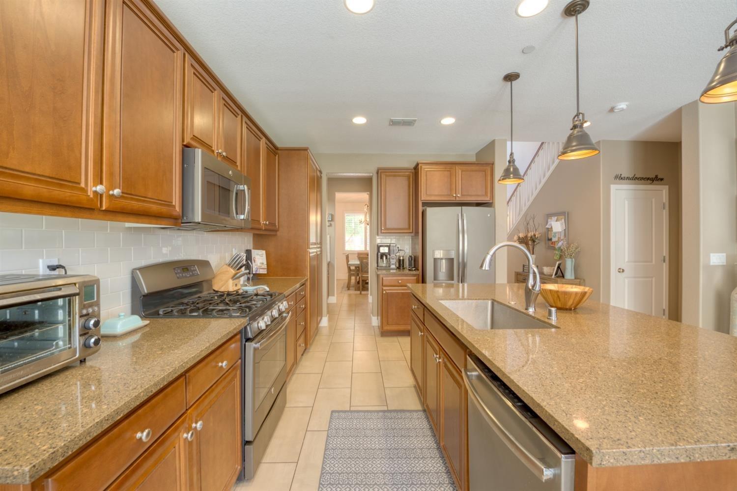 Detail Gallery Image 2 of 12 For 9089 Golf Canyon Dr, Patterson,  CA 95363 - 4 Beds | 2/1 Baths
