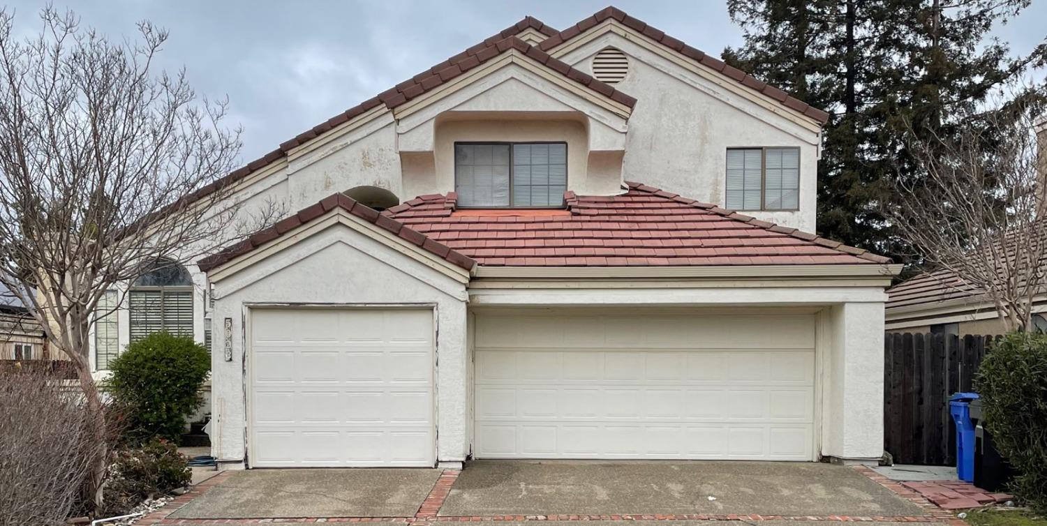 Well maintained 2-story multi-level home in desirable Elk Grove neighborhood near shopping and trans