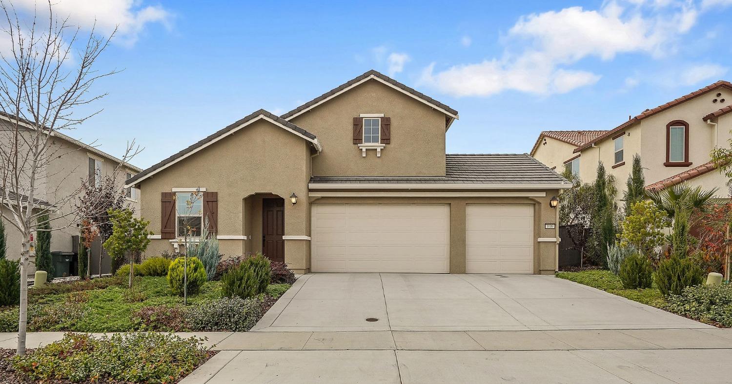 Photo of 1109 Vista Verde Dr in Roseville, CA