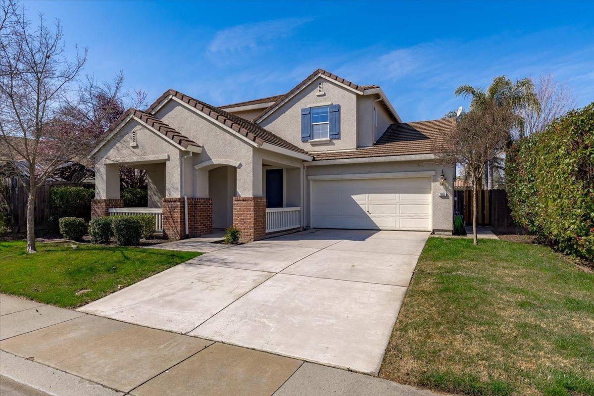 Photo of 2605 Mccloud Wy in Roseville, CA