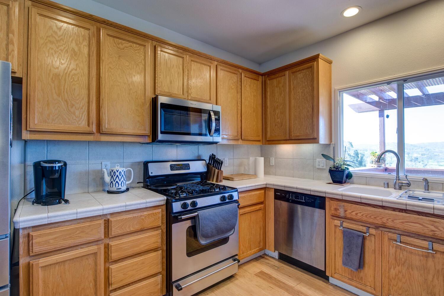 Detail Gallery Image 17 of 61 For 2996 Quail Hill Road, Copperopolis,  CA 95228 - 3 Beds | 2 Baths