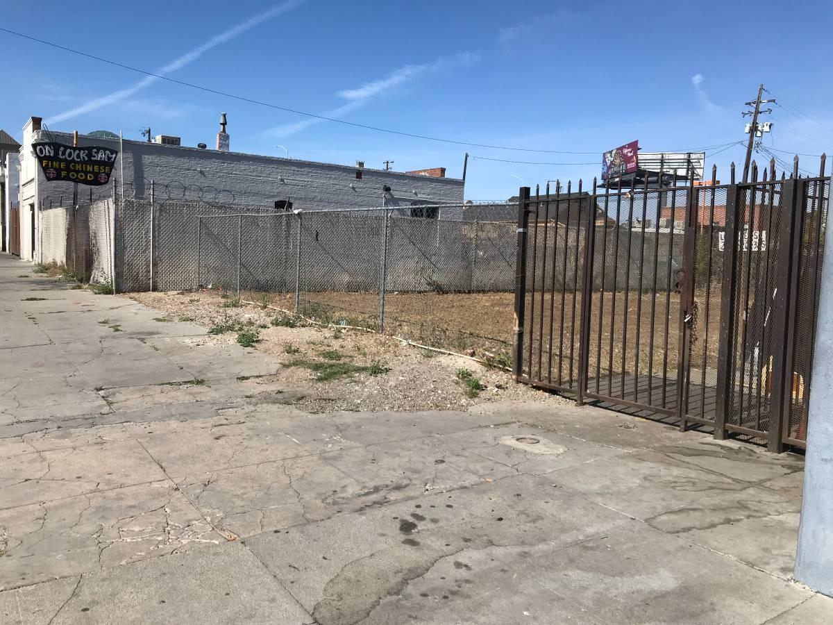 Photo of 332 S San Joaquin St in Stockton, CA