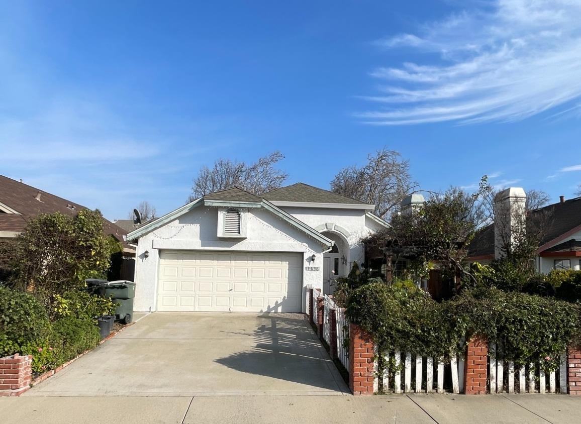 Photo of 3636 Veneman Ave in Modesto, CA