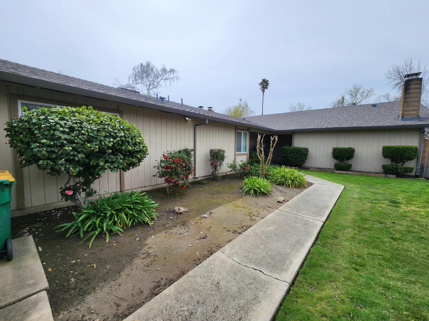 Photo of 1438-2101 Woodmont Wy in Stockton, CA