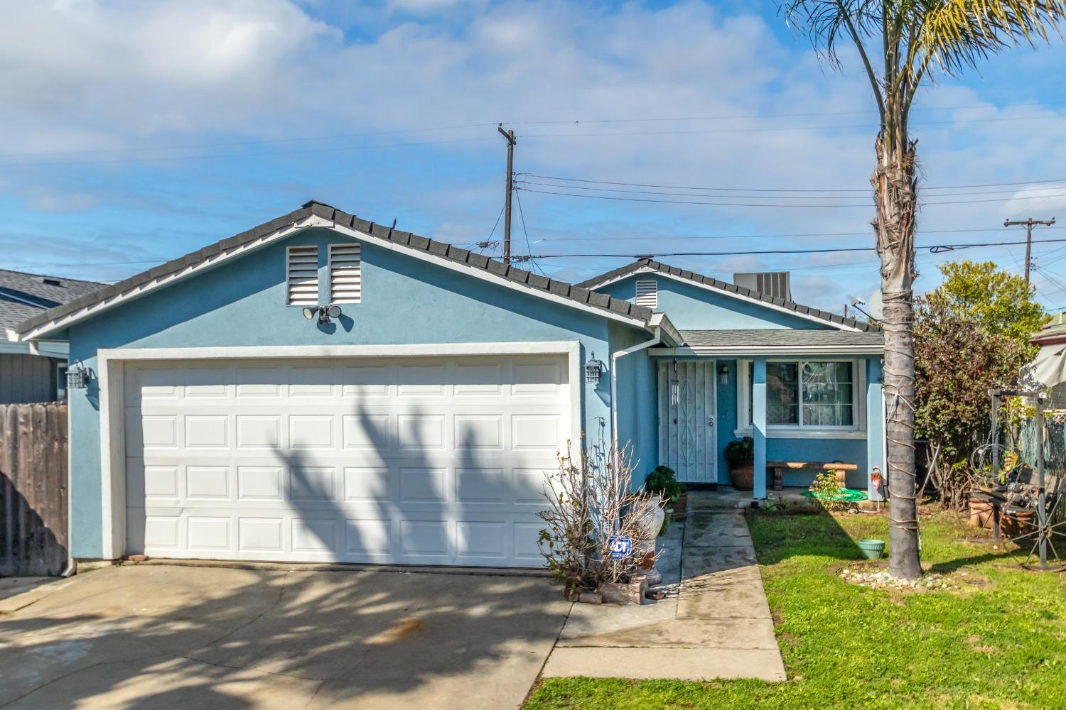 Photo of 5840 79th St in Sacramento, CA