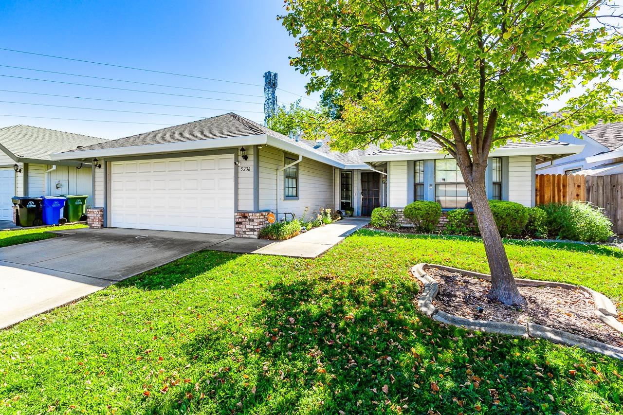 Meticulously maintained Laguna Park beauty!  With 1334  square feet, 3 bedrooms, 2 bathrooms, and a 