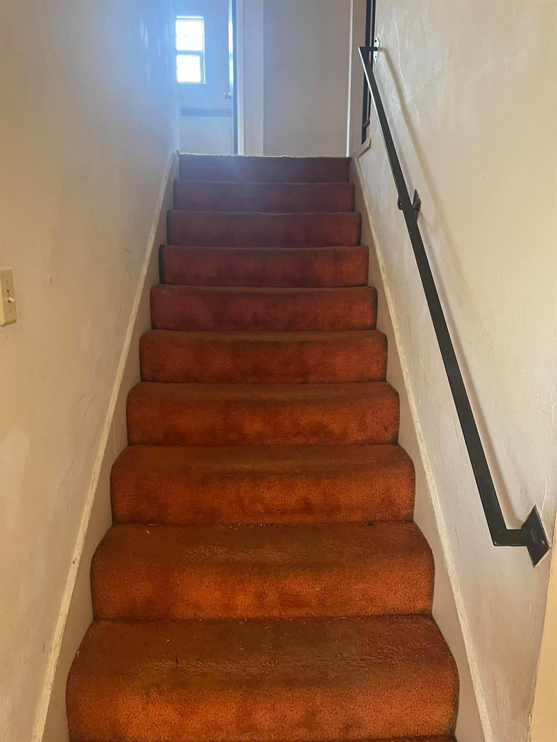 Photo of 841 Dupont Dr in Stockton, CA