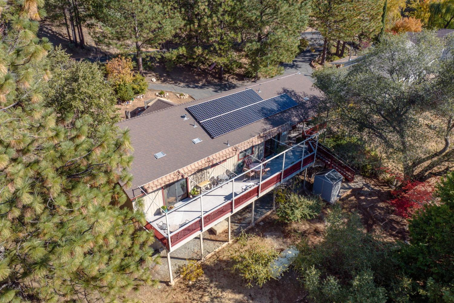 Photo of 433 Wyldewood Dr in Murphys, CA