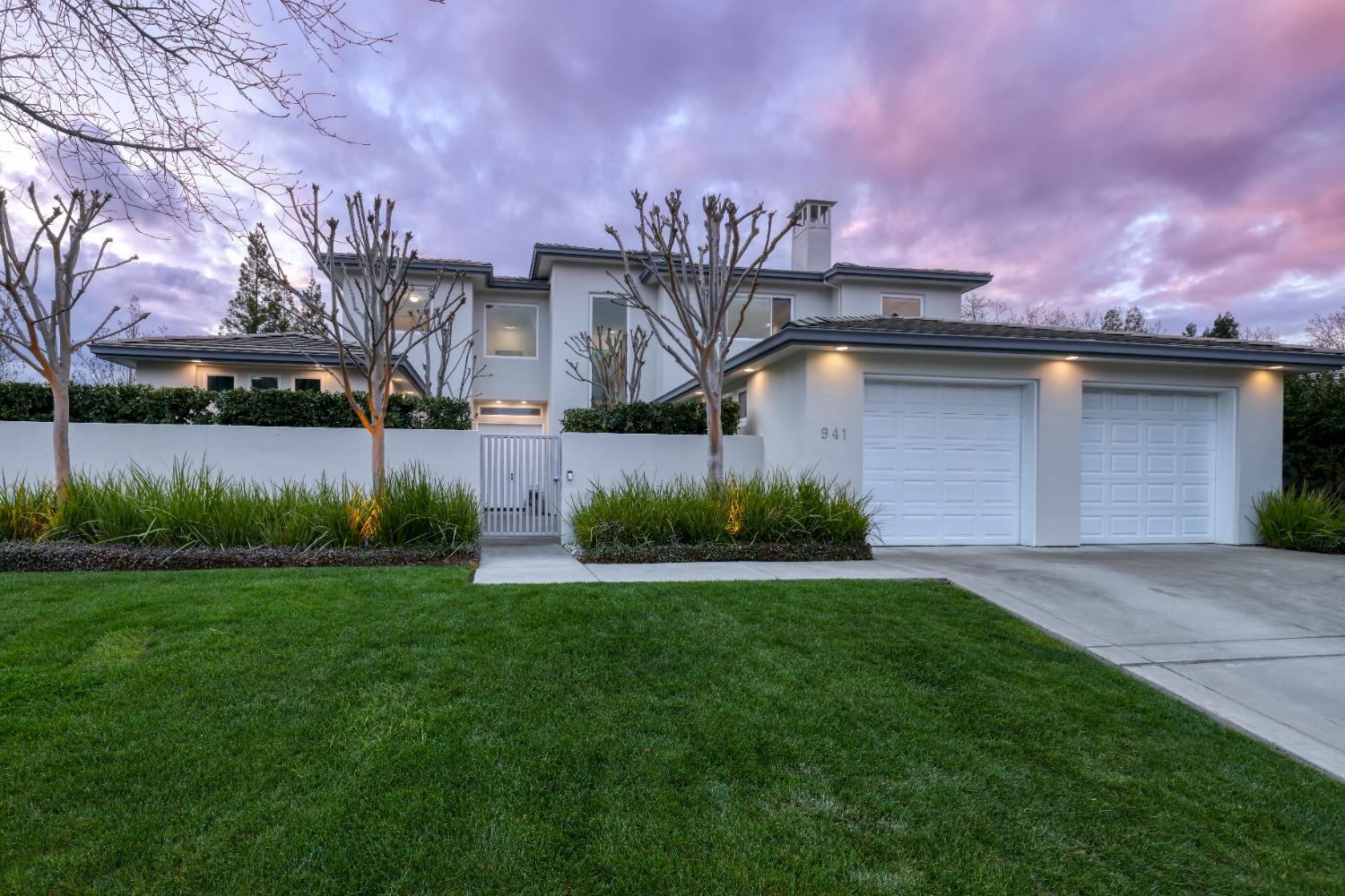 Photo of 941 Tuscan Ln in Sacramento, CA