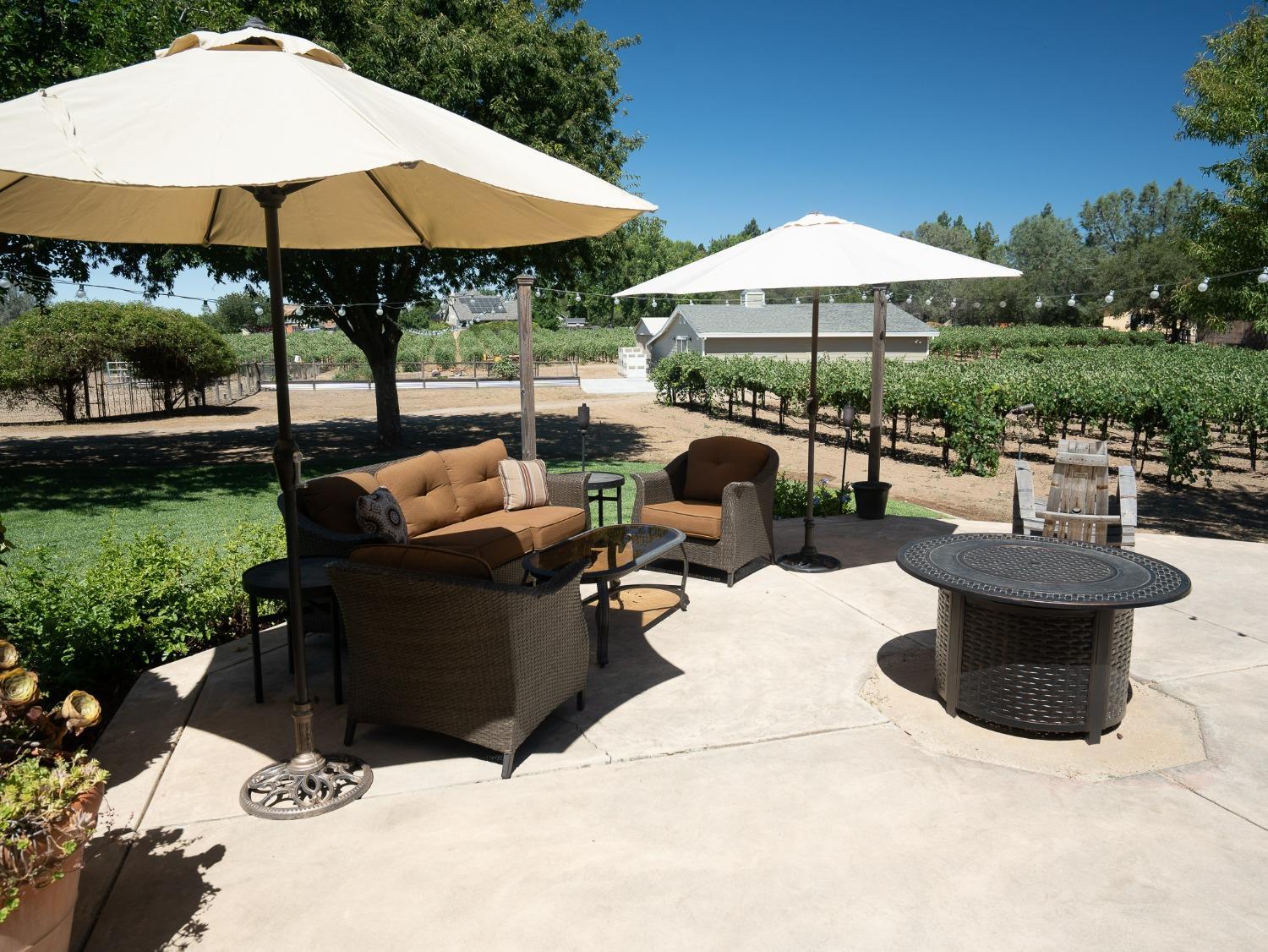 Photo of 5860 Laird Rd in Loomis, CA