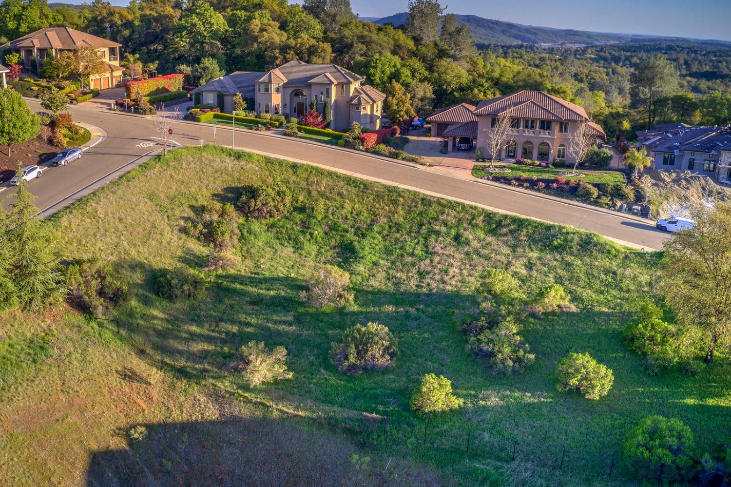 Photo of 1810 Gavin Cir in Auburn, CA