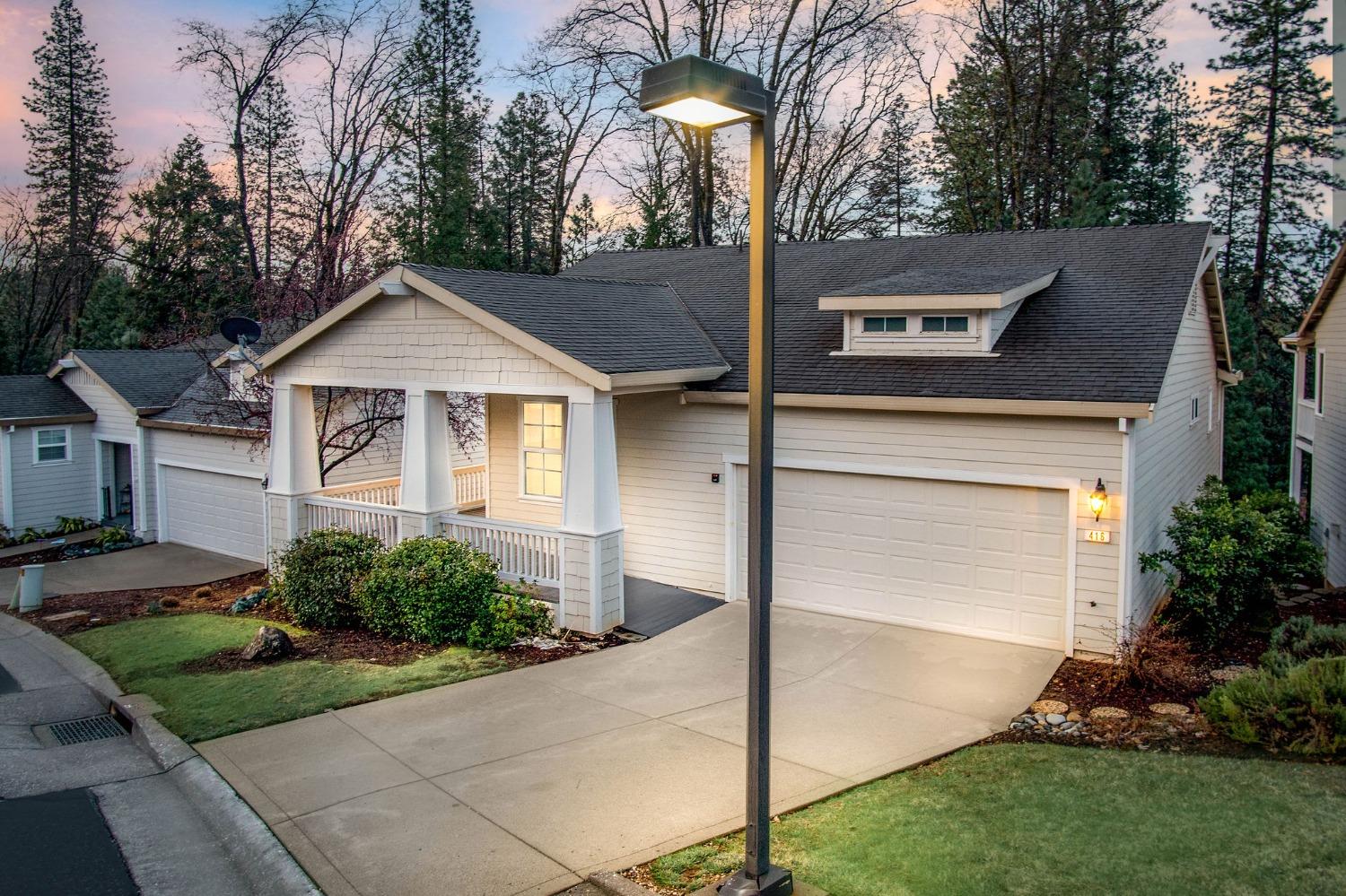 Detail Gallery Image 2 of 46 For 416 Eskaton Cir, Grass Valley,  CA 95945 - 3 Beds | 3 Baths