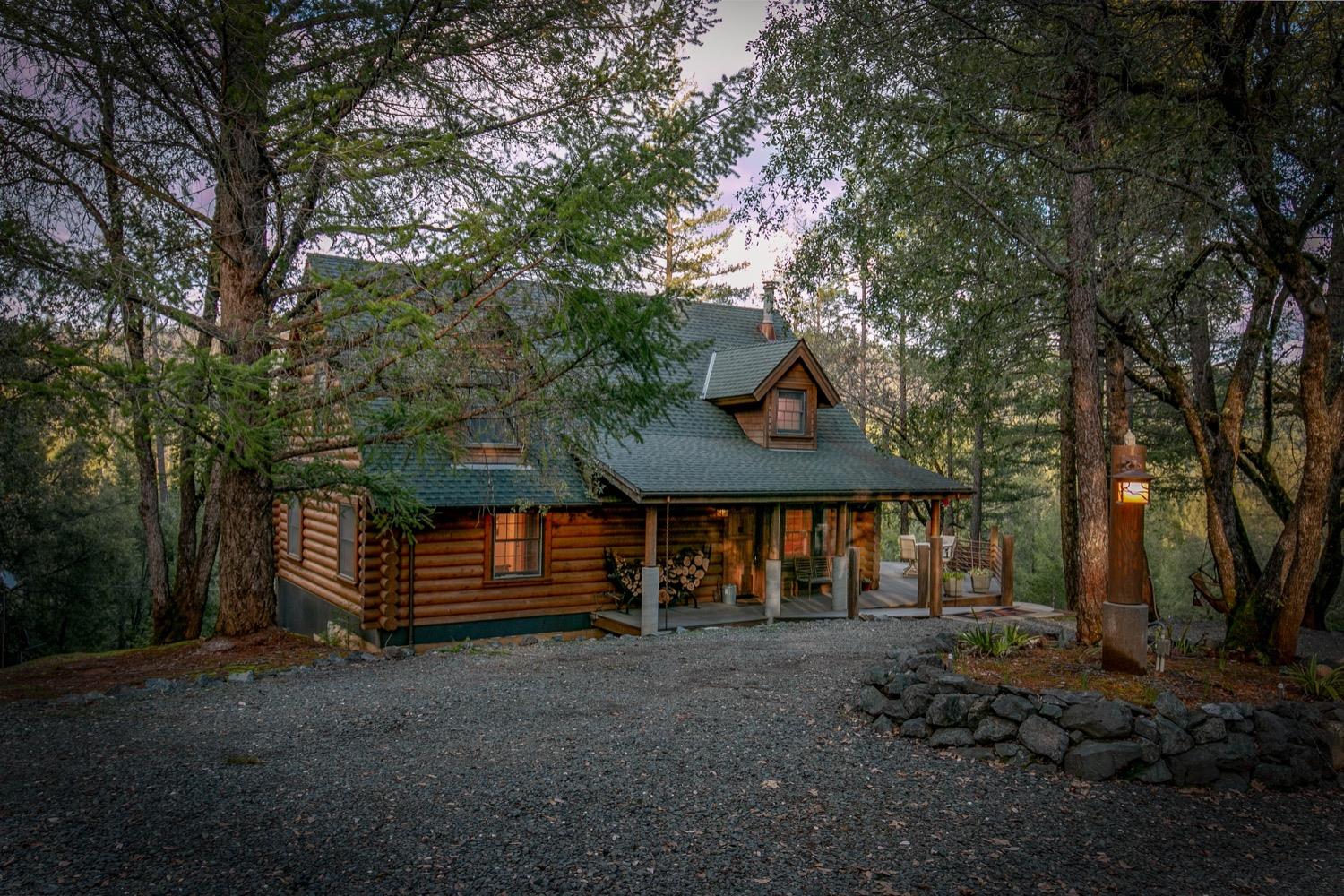 Photo of 575 Hill Hvn in Colfax, CA