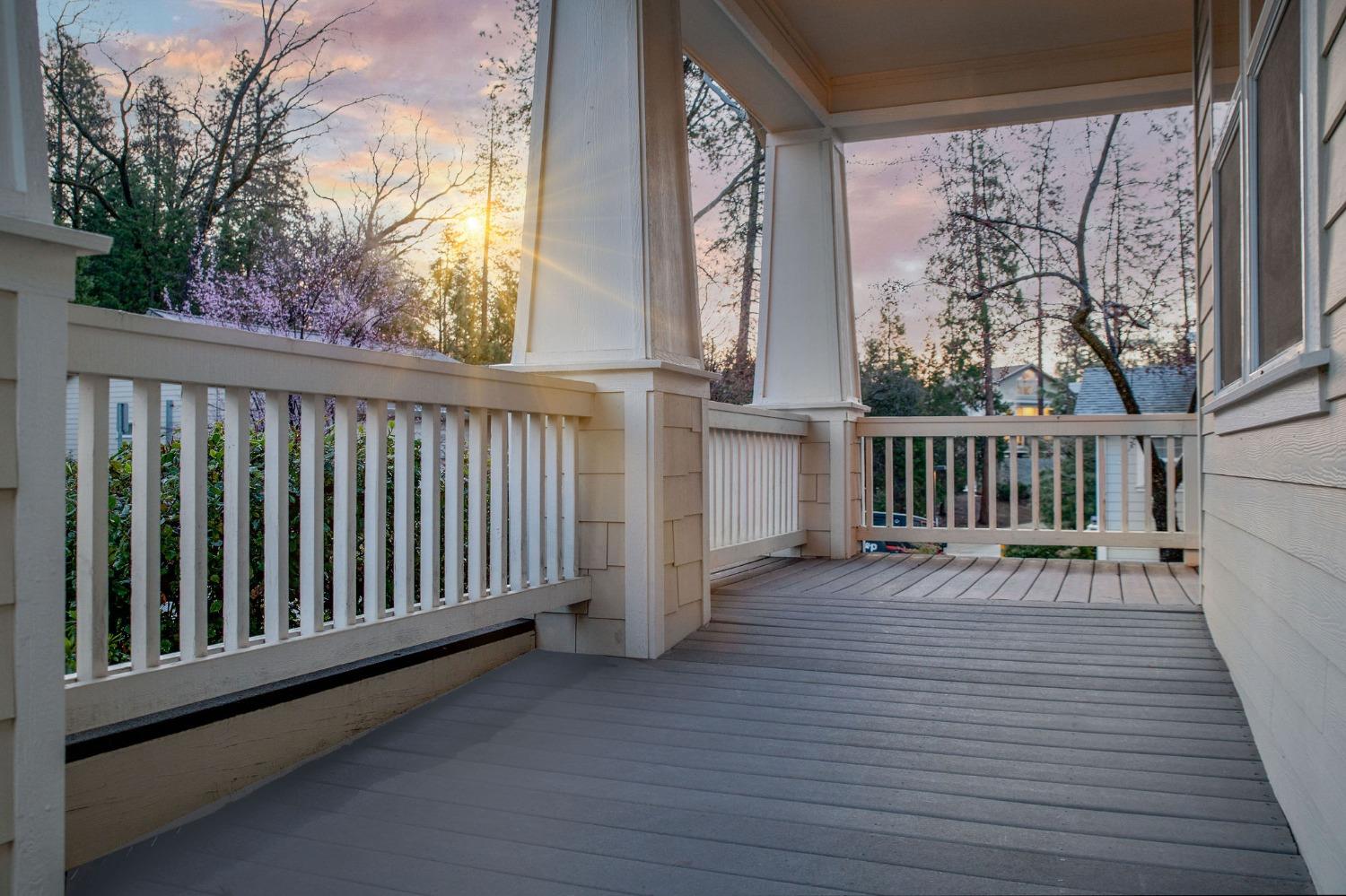 Detail Gallery Image 9 of 46 For 416 Eskaton Cir, Grass Valley,  CA 95945 - 3 Beds | 3 Baths
