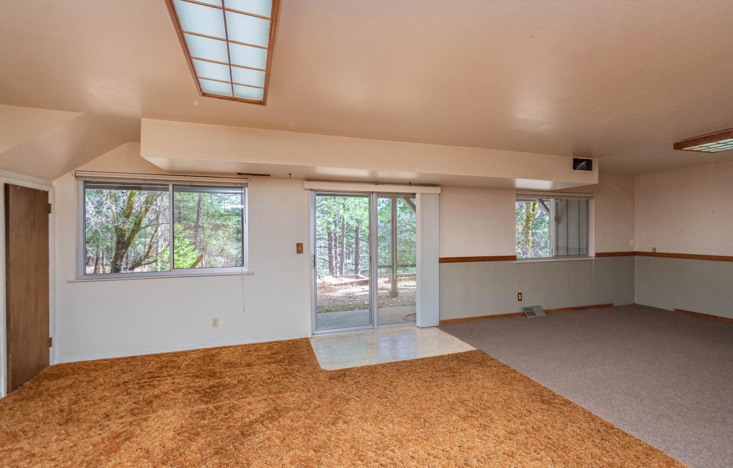 Detail Gallery Image 27 of 52 For 14221 Renmar Ct, Grass Valley,  CA 95945 - 4 Beds | 2/1 Baths