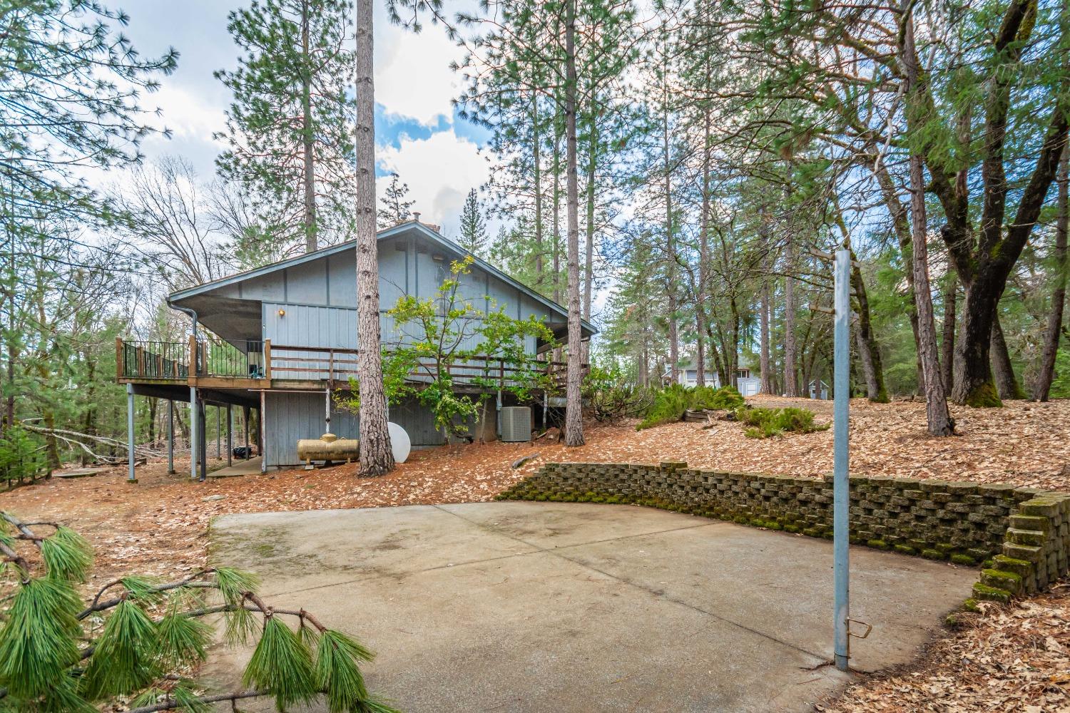 Detail Gallery Image 47 of 52 For 14221 Renmar Ct, Grass Valley,  CA 95945 - 4 Beds | 2/1 Baths