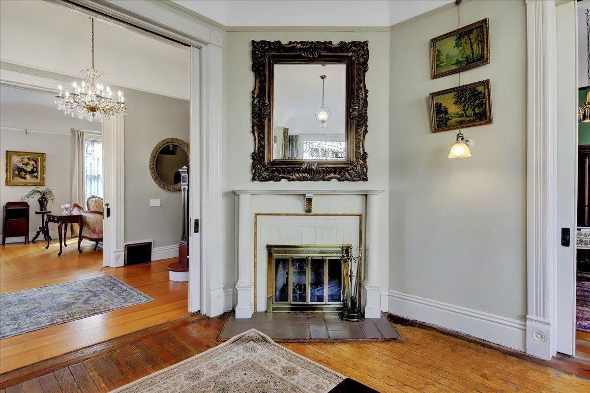 Detail Gallery Image 11 of 97 For 403 Neal St, Grass Valley,  CA 95945 - 4 Beds | 2/1 Baths
