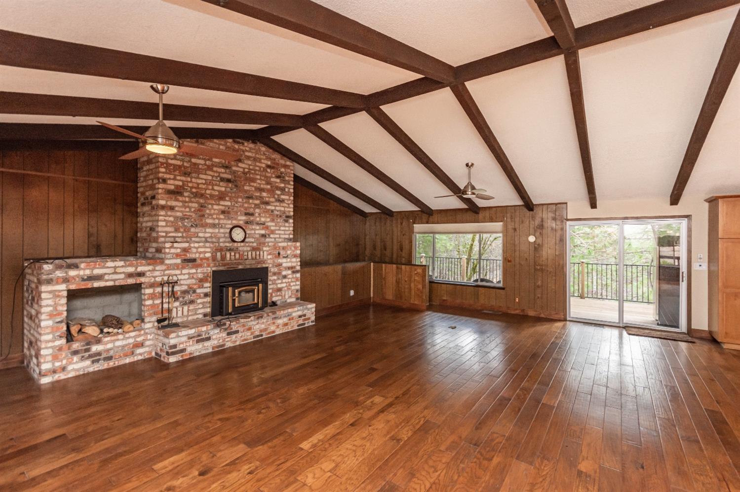 Detail Gallery Image 7 of 52 For 14221 Renmar Ct, Grass Valley,  CA 95945 - 4 Beds | 2/1 Baths