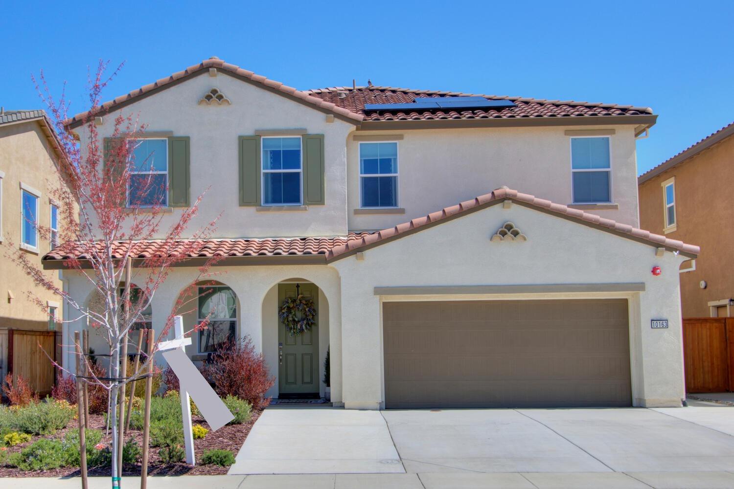 Detail Gallery Image 1 of 1 For 10163 Ashlar Dr, Elk Grove,  CA 95757 - 4 Beds | 2/1 Baths