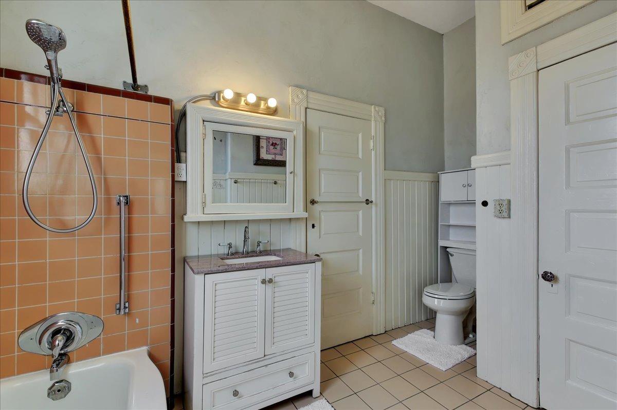 Detail Gallery Image 38 of 97 For 403 Neal St, Grass Valley,  CA 95945 - 4 Beds | 2/1 Baths