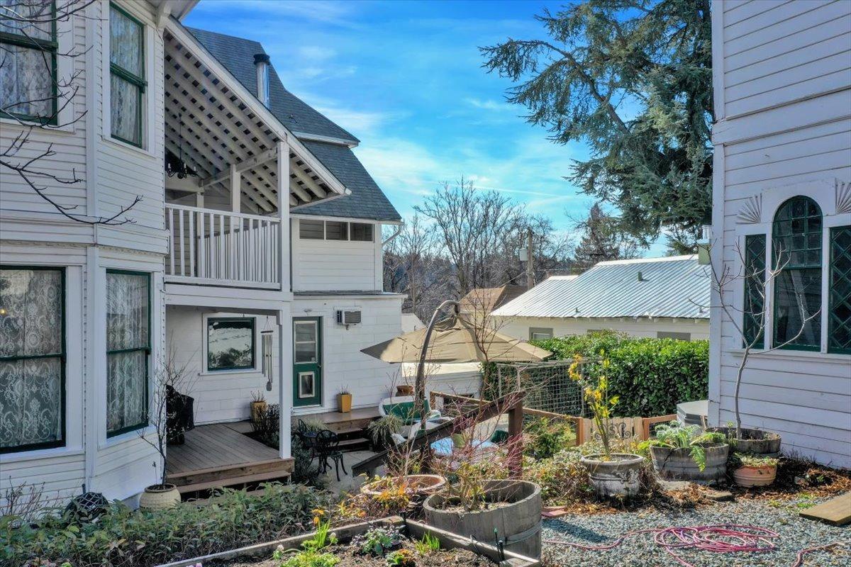 Detail Gallery Image 75 of 97 For 403 Neal St, Grass Valley,  CA 95945 - 4 Beds | 2/1 Baths