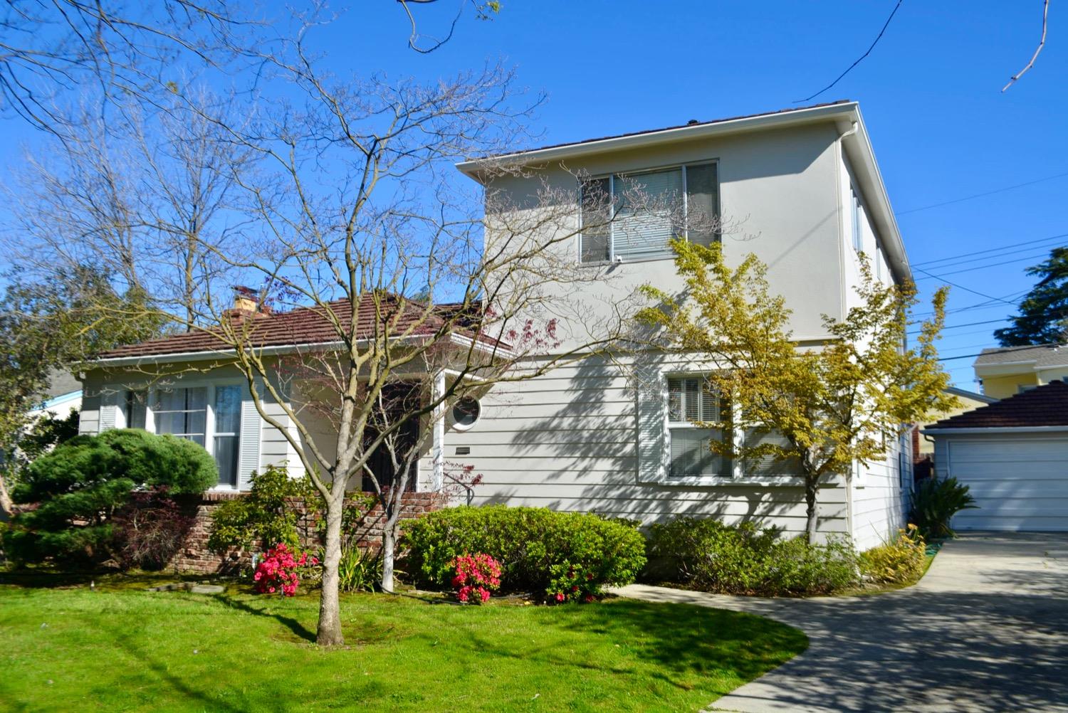 Photo of 819 Vallejo Wy in Sacramento, CA