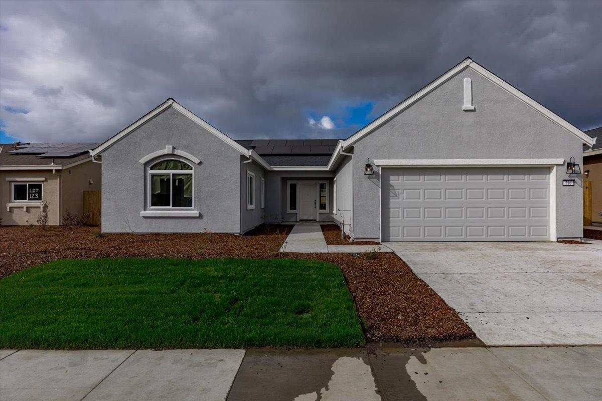 Photo of 316 Piper Ln in Colusa, CA
