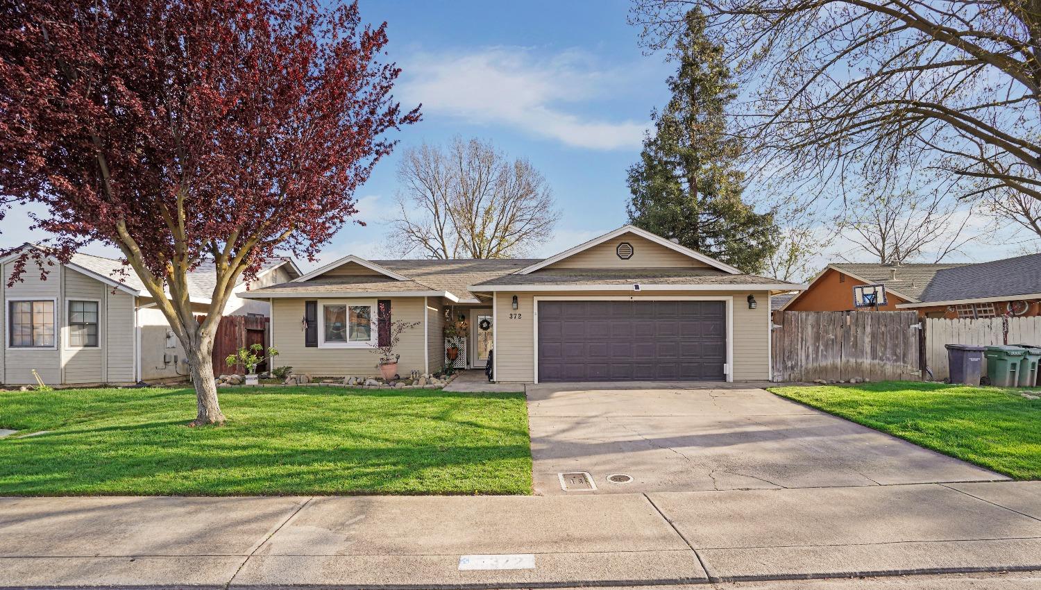 Photo of 372 Valley Ave in Lodi, CA