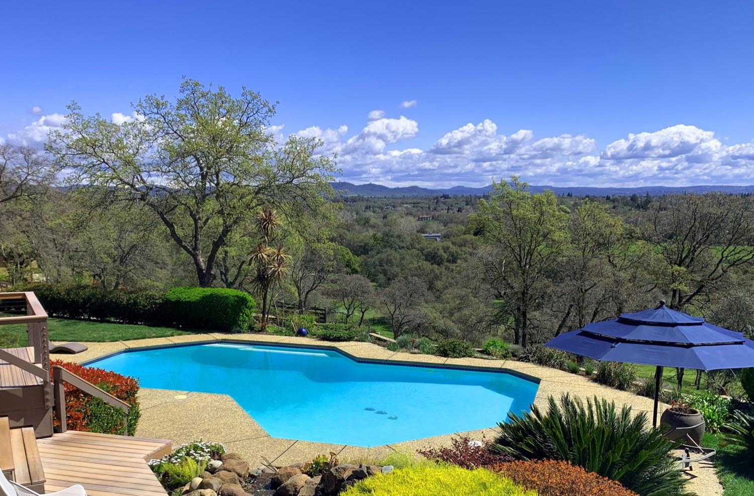Photo of 5616 Ridge Park Dr in Loomis, CA