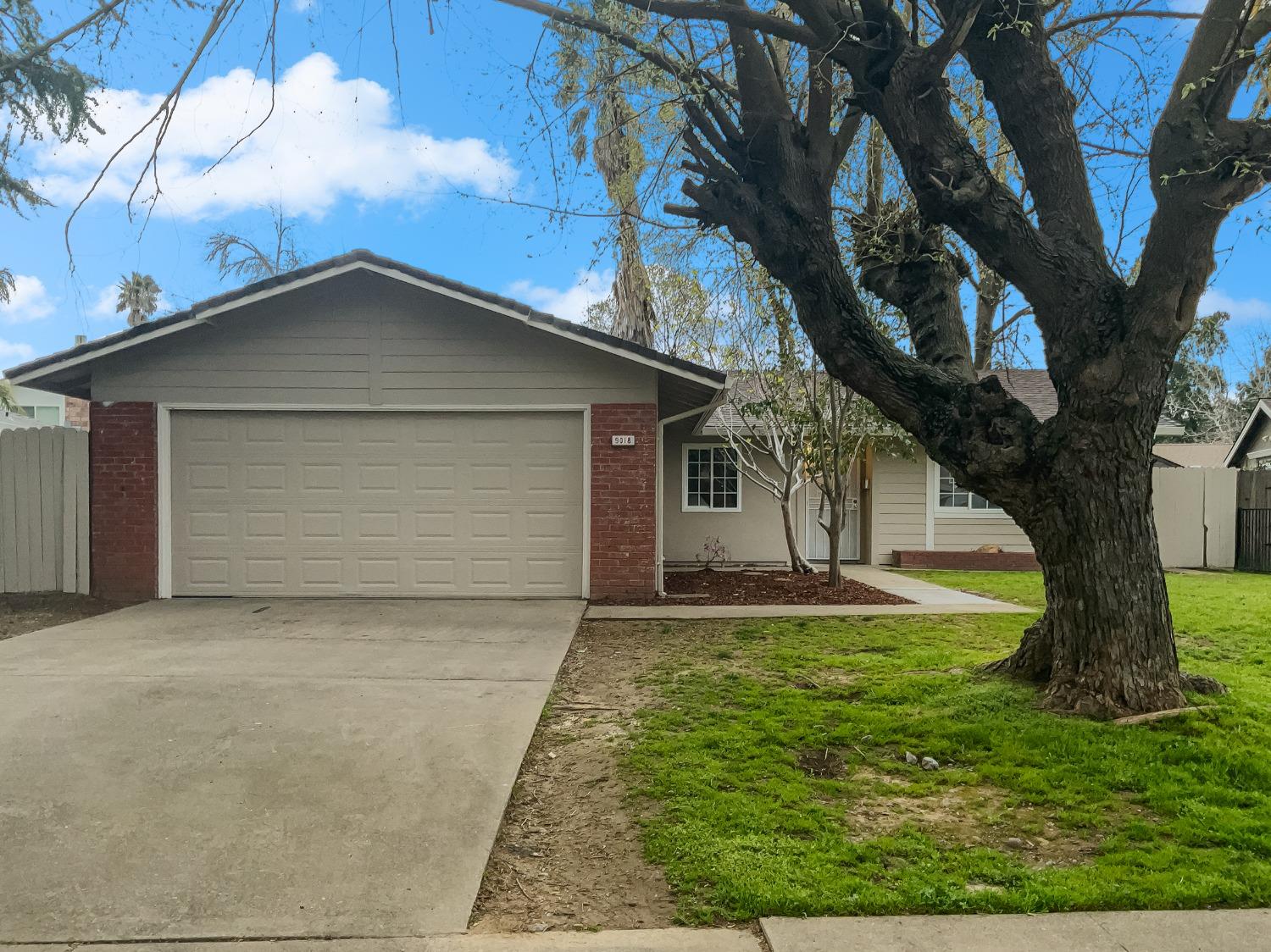 Photo of 9018 Feather River Wy in Sacramento, CA