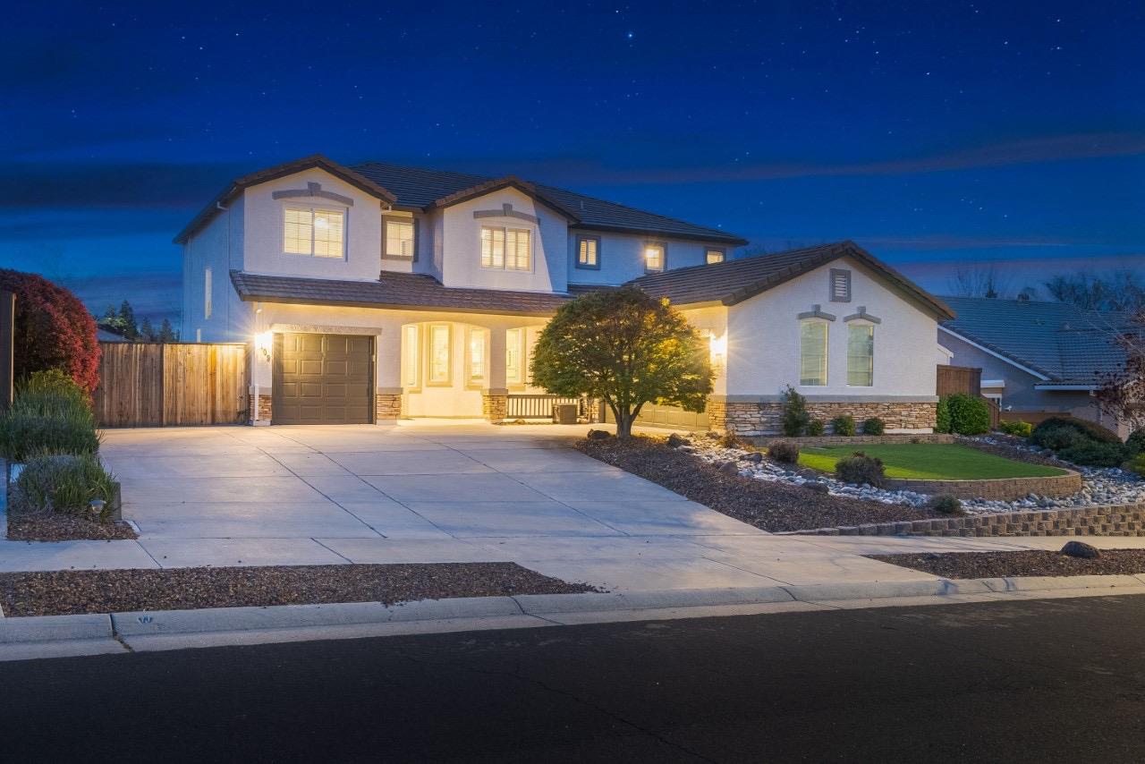 Photo of 109 Hawk Crest Wy in Roseville, CA