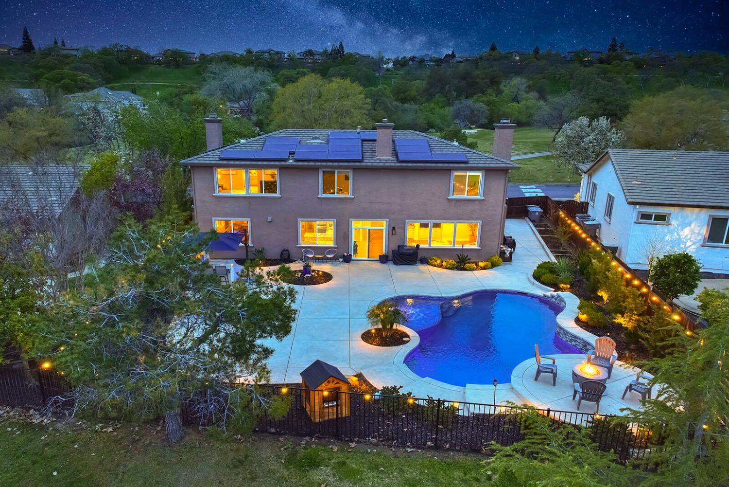 Photo of 2561 Clubhouse Dr in Rocklin, CA