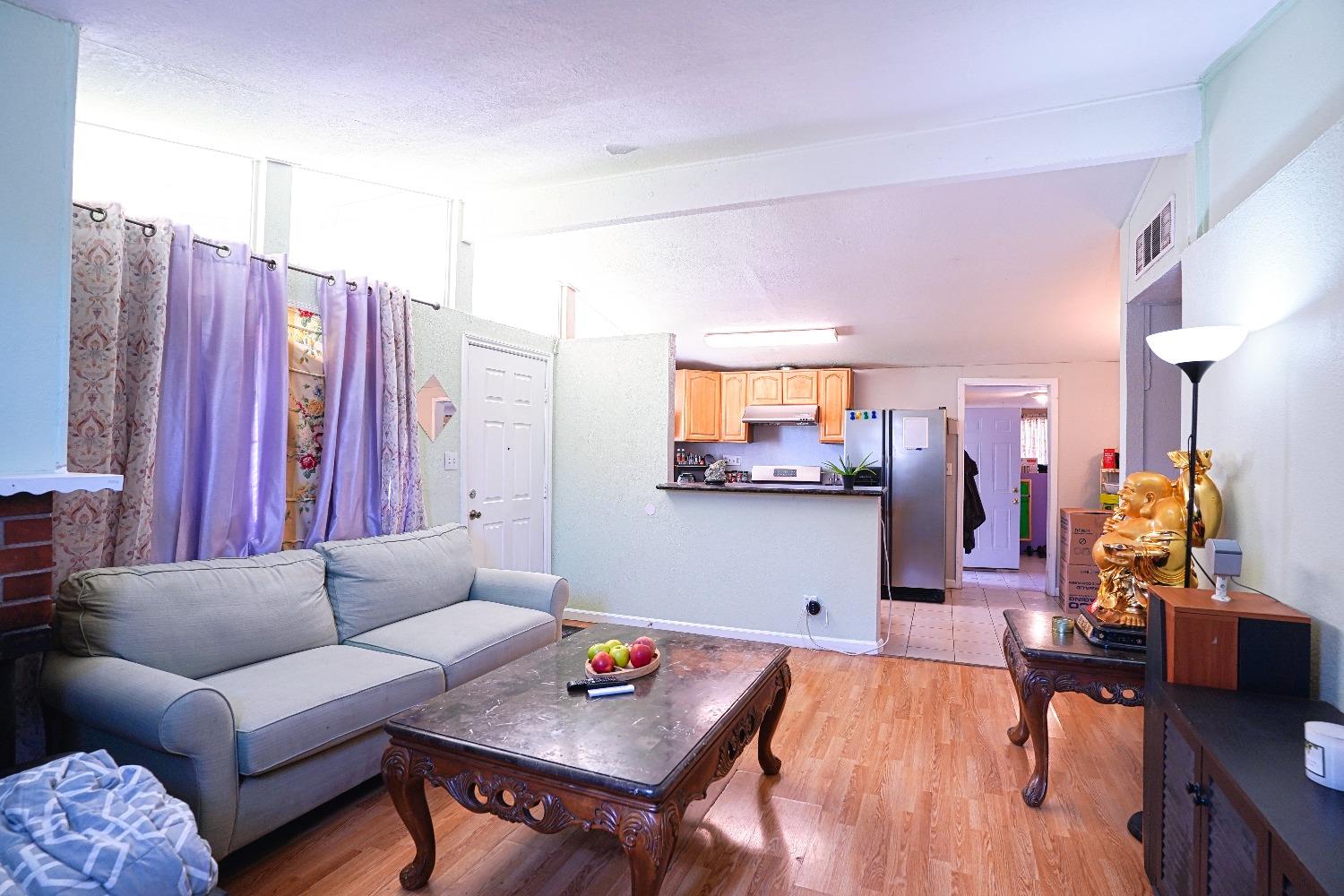 Photo of 5741 39th St in Sacramento, CA