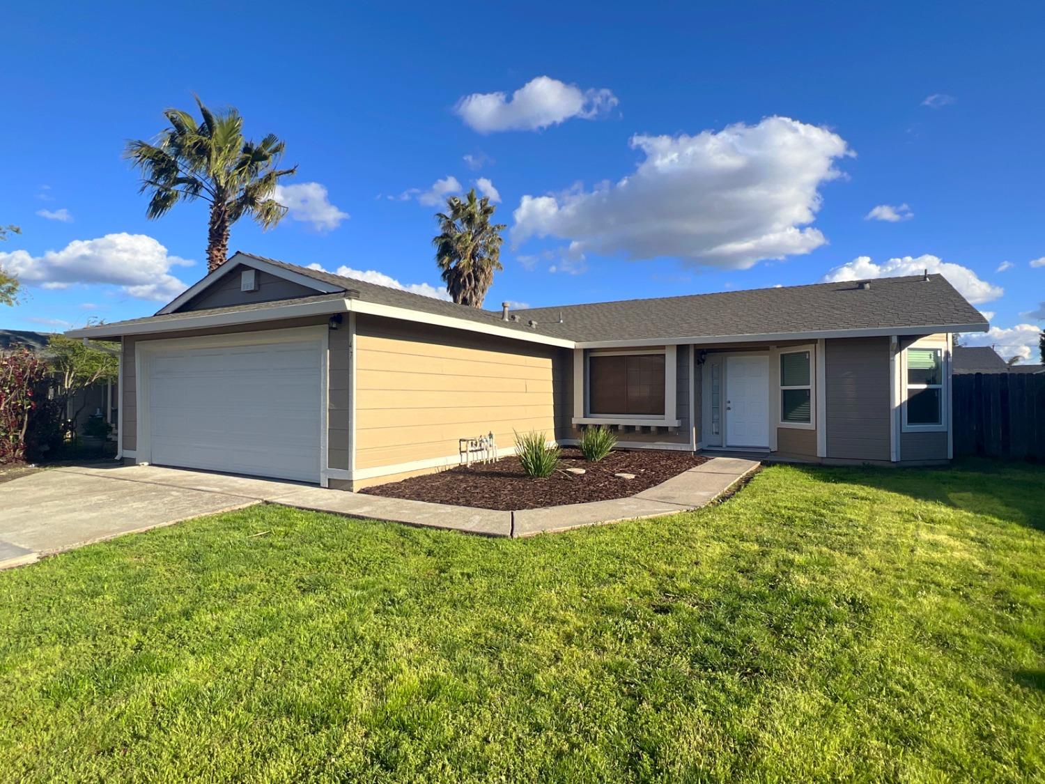 Photo of 47 Brandywood Ct in Sacramento, CA
