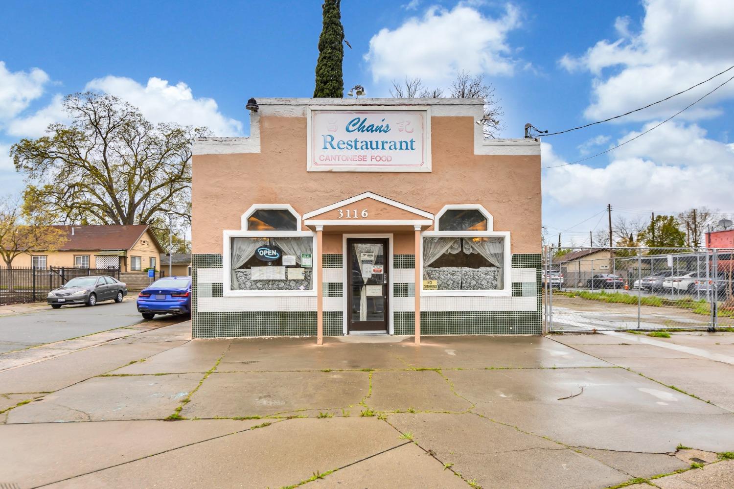 Photo of 3116 Stockton Blvd in Sacramento, CA