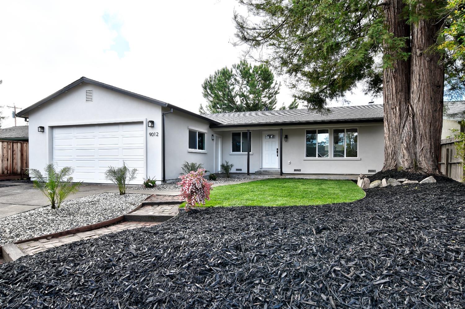 Photo of 9012 New Dawn Dr in Sacramento, CA