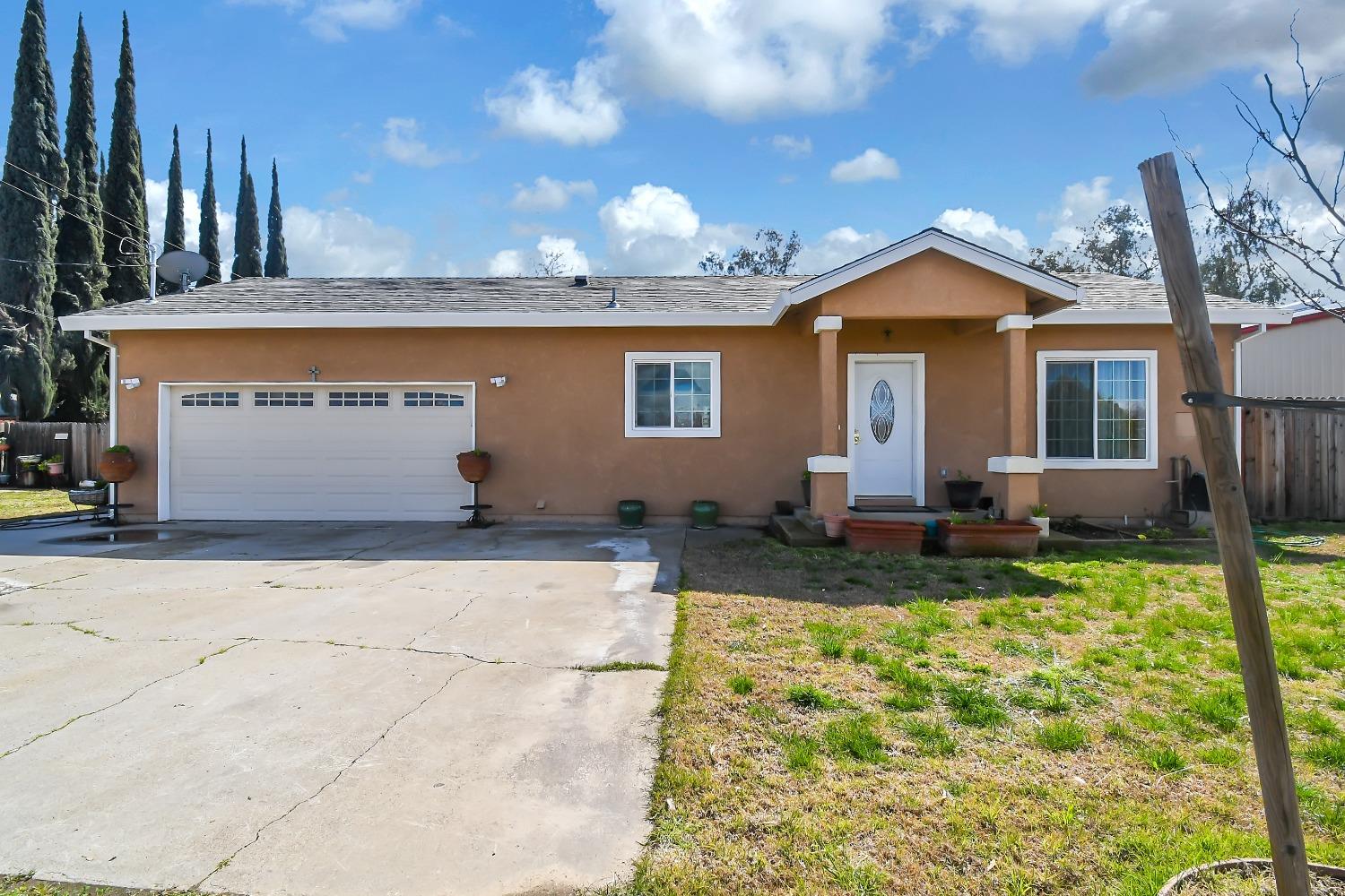 Photo of 2444 Tuscan Rd in Yuba City, CA