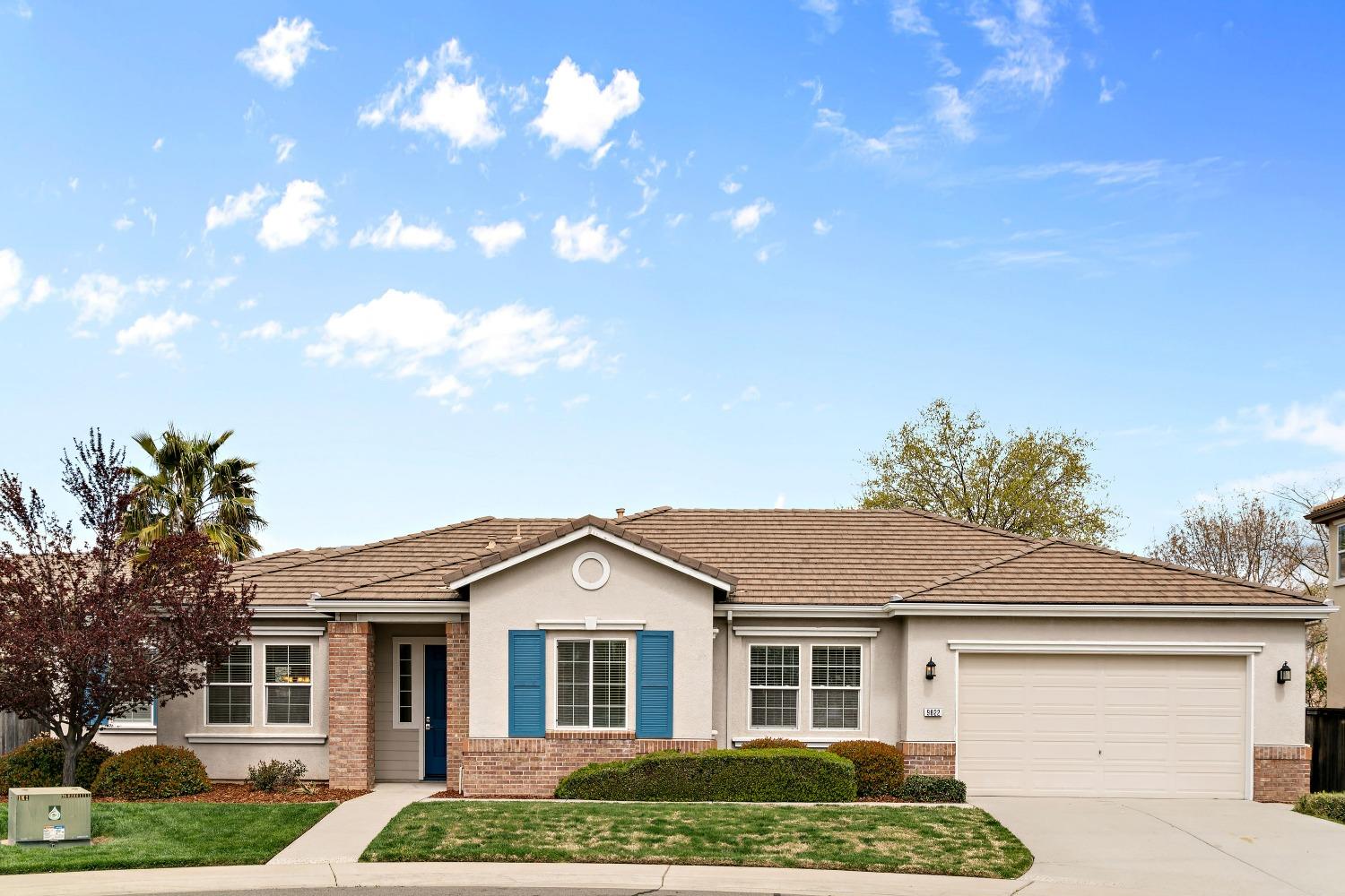 Photo of 9822 Founders Ct in Elk Grove, CA