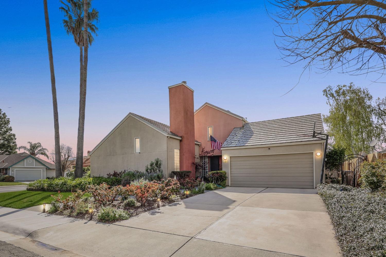Photo of 640 Wildwood Wy in Woodland, CA