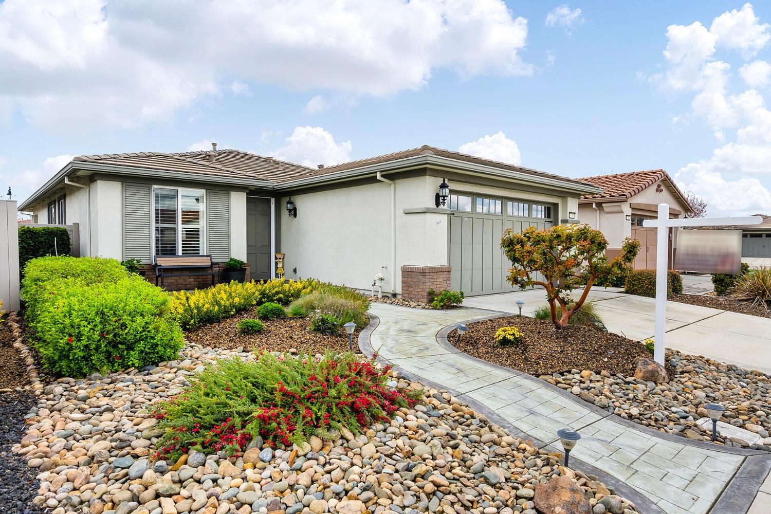 Detail Gallery Image 1 of 1 For 1780 Dogwood Glen Way, Manteca,  CA 95336 - 2 Beds | 2 Baths