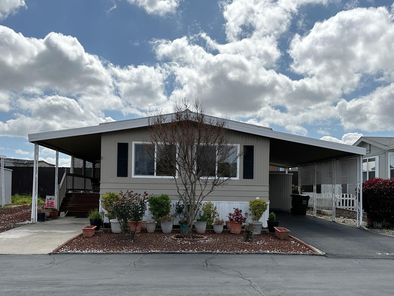 Photo of 6731 Capital Cir #223 in Sacramento, CA