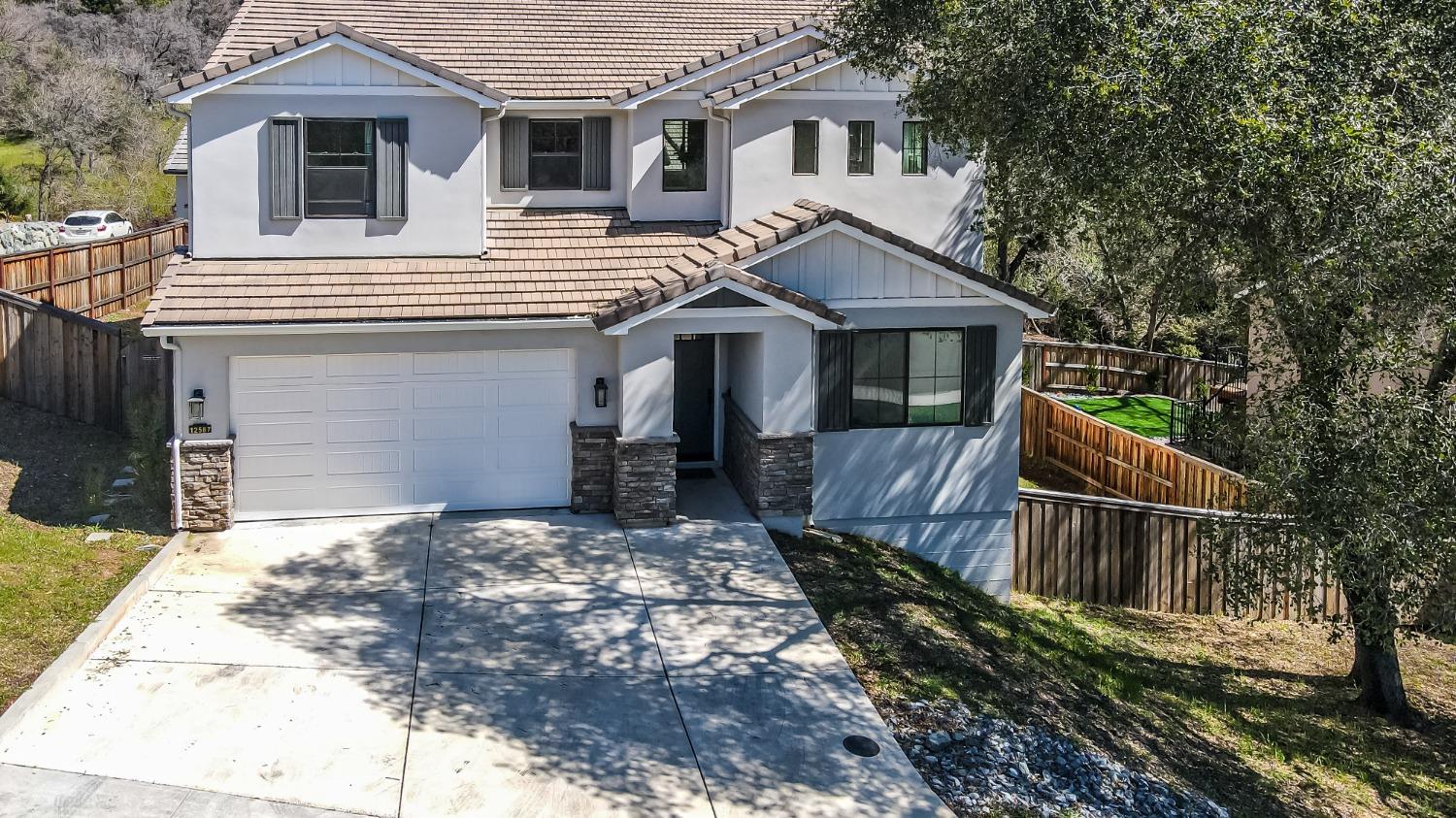 Photo of 12587 Incline Dr in Auburn, CA