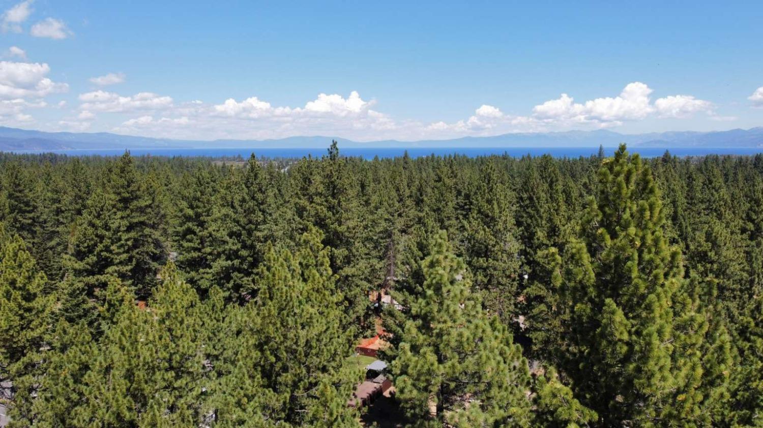 Photo of 660 Emerald Bay Rd in South Lake Tahoe, CA