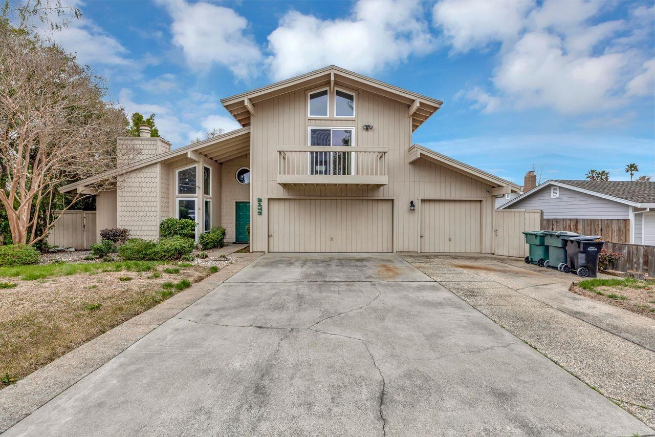 Photo of 3145 Petty Ln in Carmichael, CA