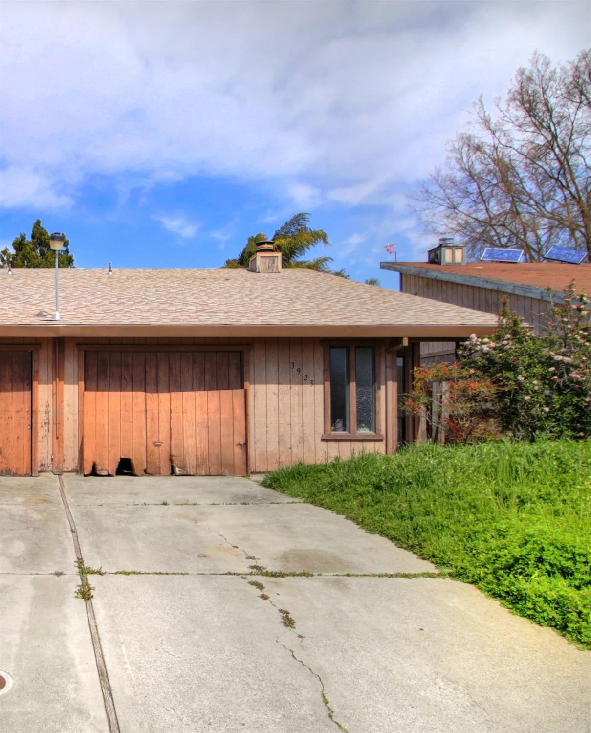 Photo of 3923 Senate Ave in North Highlands, CA