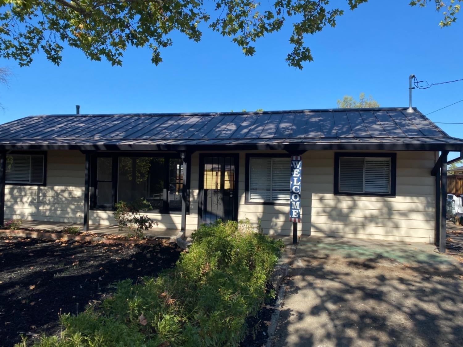 Photo of 7080 Barton Rd in Granite Bay, CA