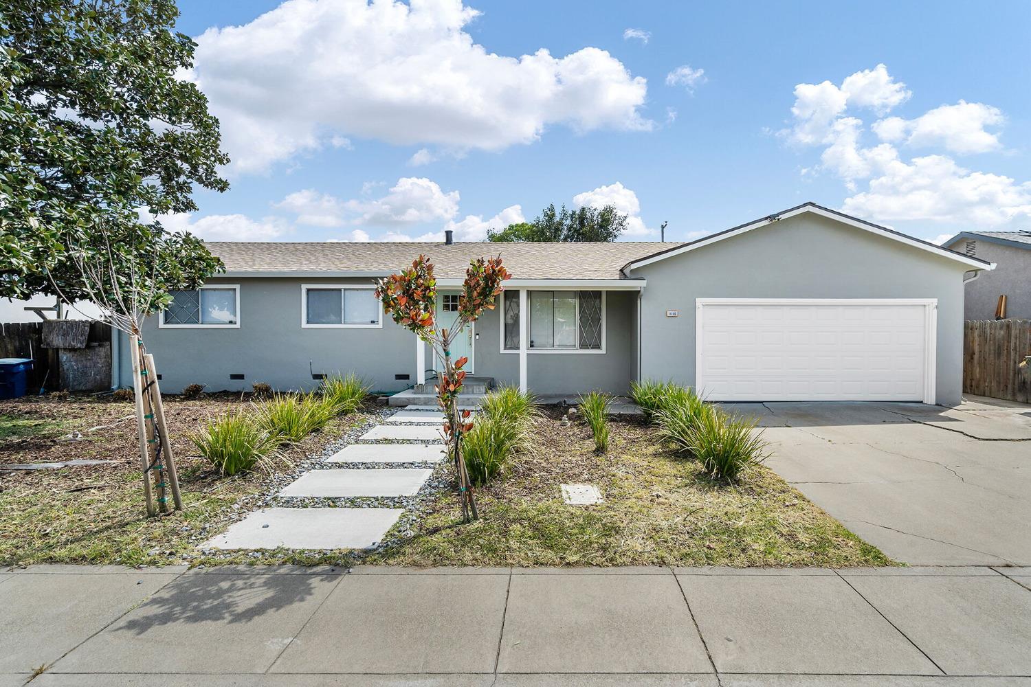 Detail Gallery Image 1 of 1 For 16000 Cambridge Dr, Lathrop,  CA 95330 - 3 Beds | 2 Baths